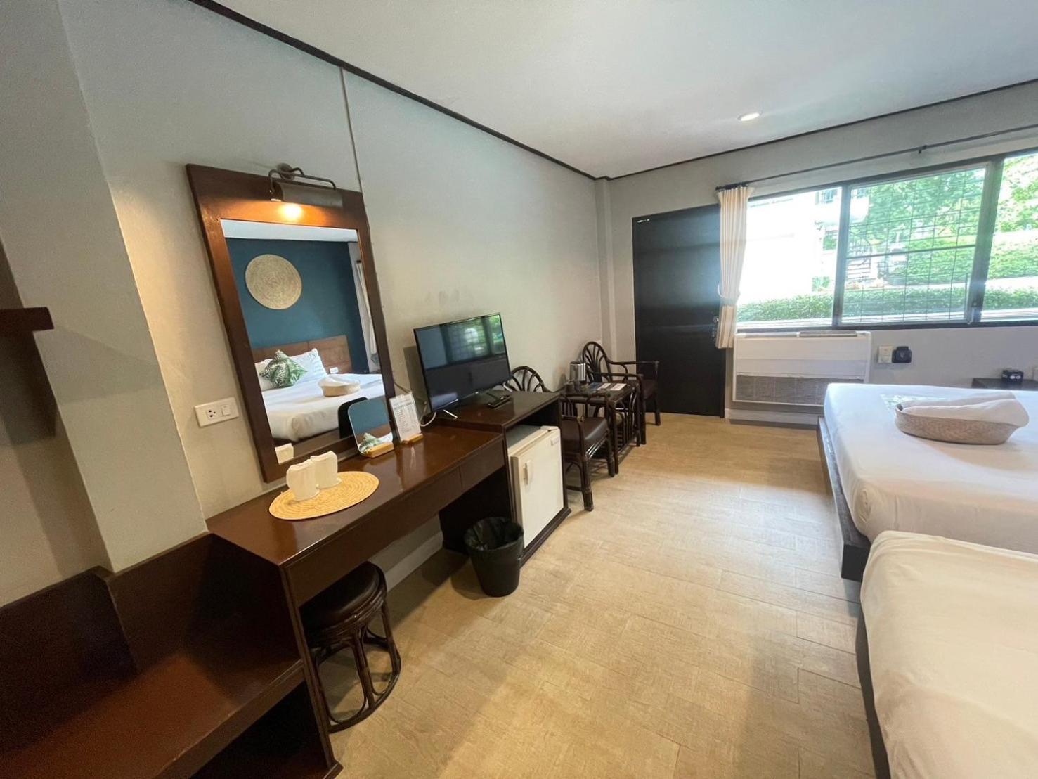 Let'S Hyde Pattaya Resort & Villas - Pool Cabanas מראה חיצוני תמונה