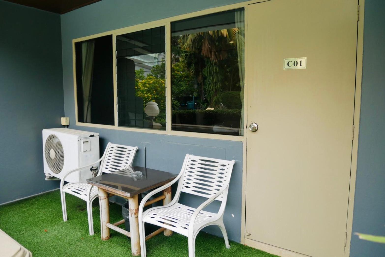 Let'S Hyde Pattaya Resort & Villas - Pool Cabanas מראה חיצוני תמונה