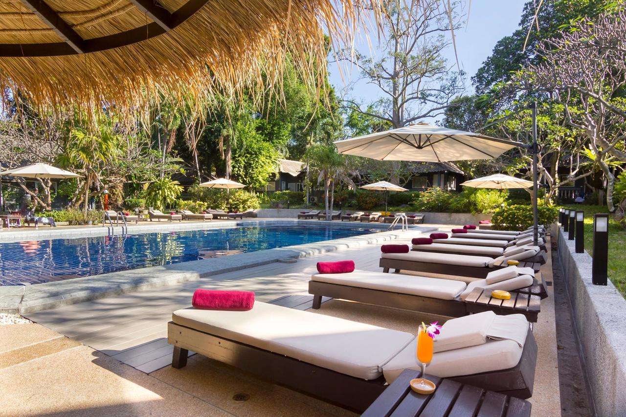 Let'S Hyde Pattaya Resort & Villas - Pool Cabanas מראה חיצוני תמונה