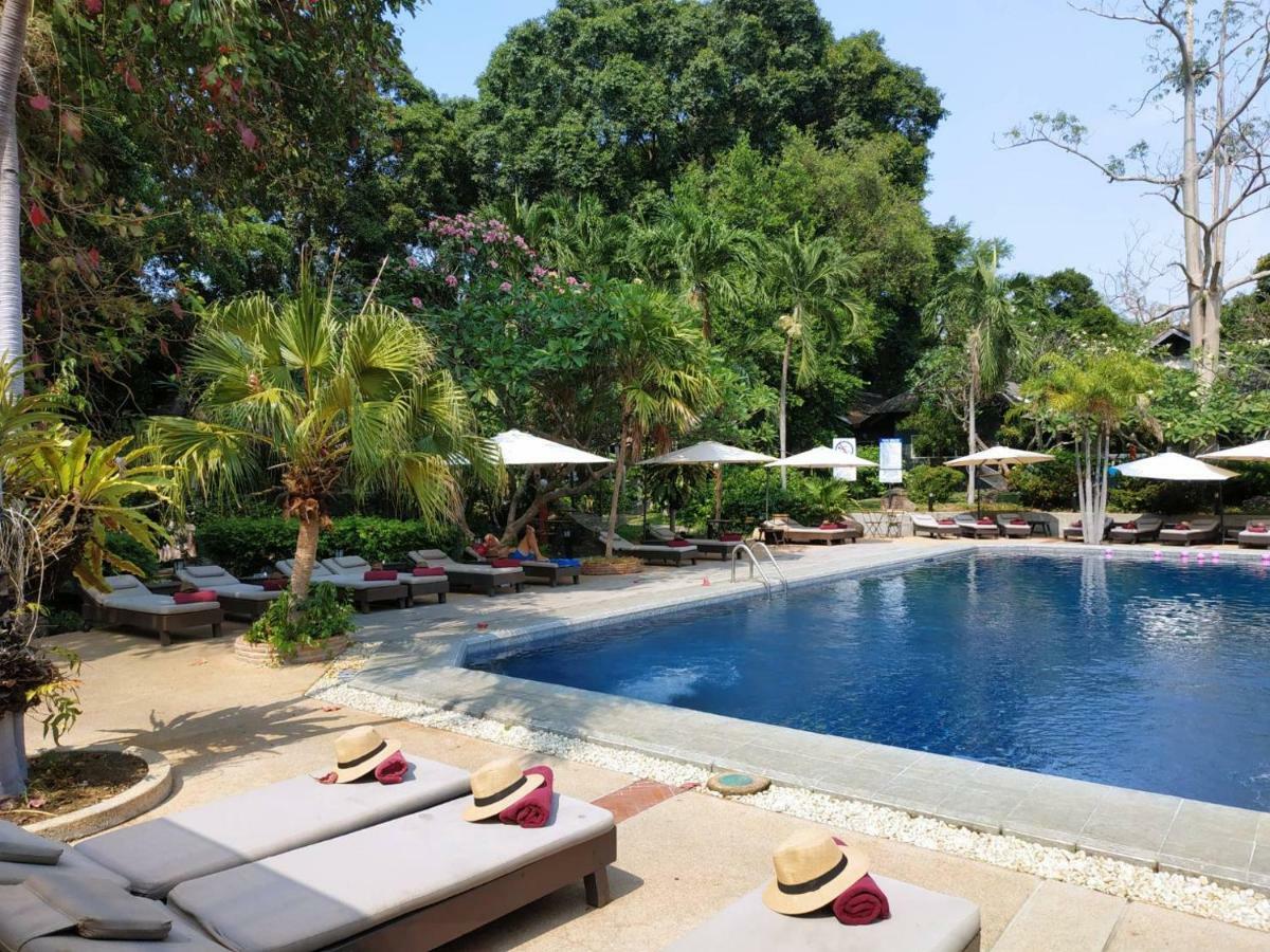 Let'S Hyde Pattaya Resort & Villas - Pool Cabanas מראה חיצוני תמונה