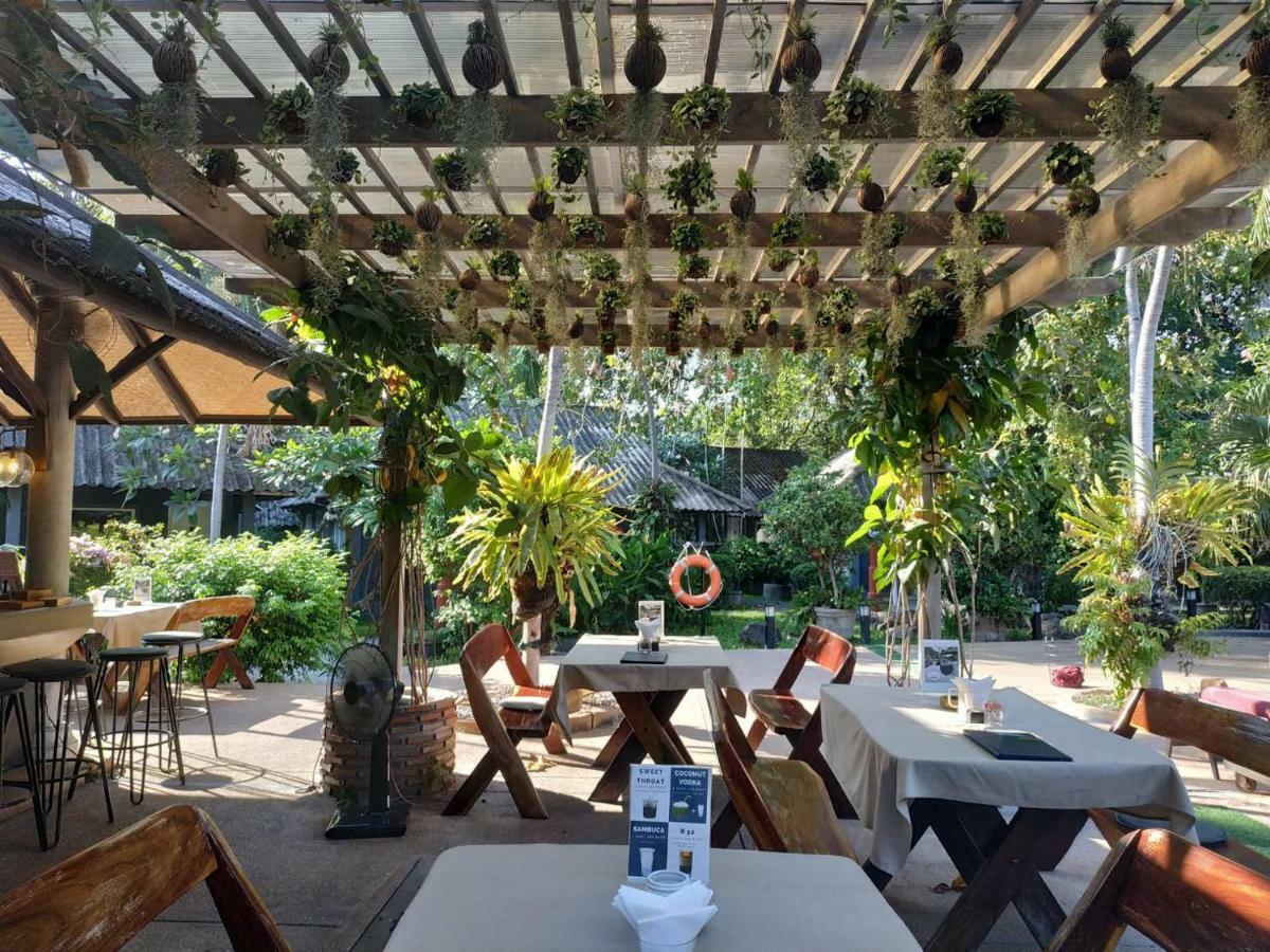 Let'S Hyde Pattaya Resort & Villas - Pool Cabanas מראה חיצוני תמונה